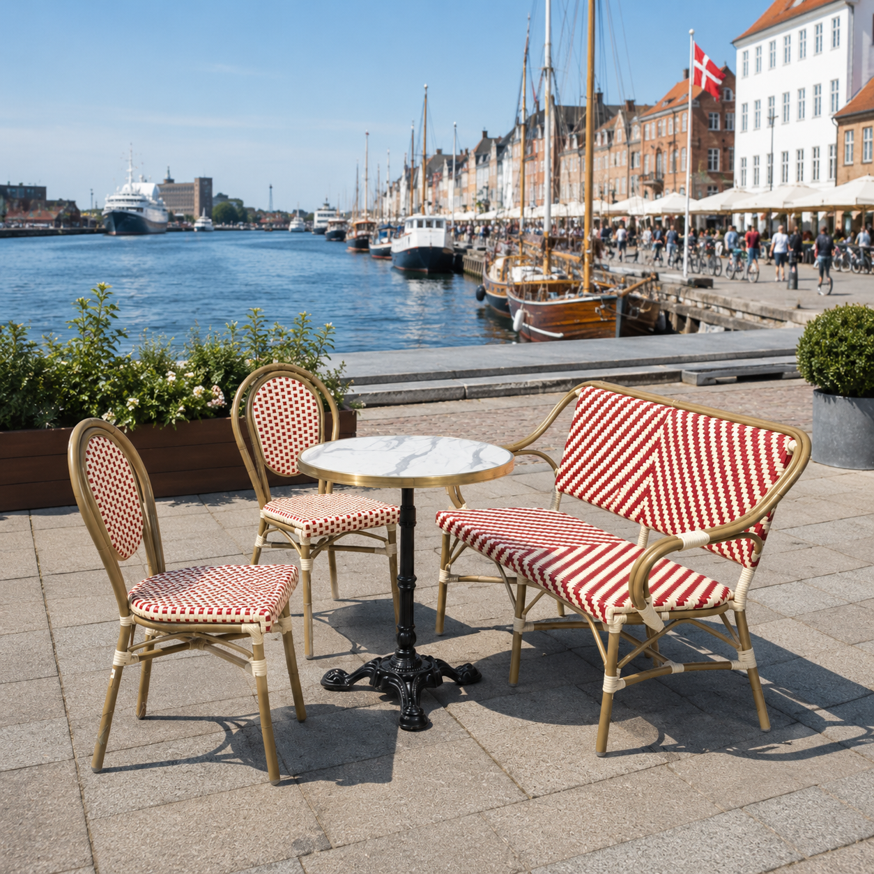 Cafépakke Paris med bænk og 2 stole rød-beige